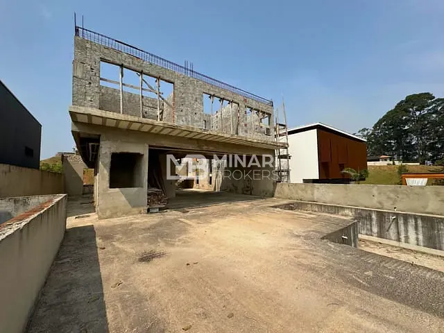 Casa com 804m² 4 quartos e 6 banheiros, à venda, no bairro Tamboré em Santana de Parnaíba