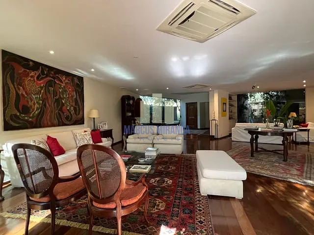 Casa com 1005m² 5 quartos e 7 banheiros, à venda, no bairro Barra da Tijuca em Rio de Janeiro