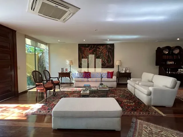 Casa com 1005m² 5 quartos e 7 banheiros, à venda, no bairro Barra da Tijuca em Rio de Janeiro