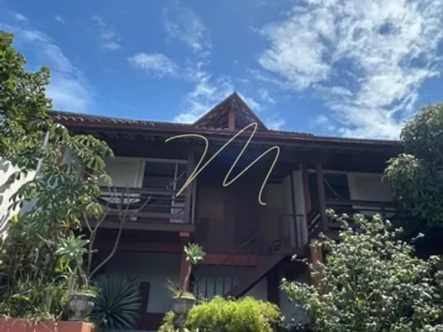 Casa com 411m² 7 quartos e 6 banheiros, à venda, no bairro Olivença em Ilhéus
