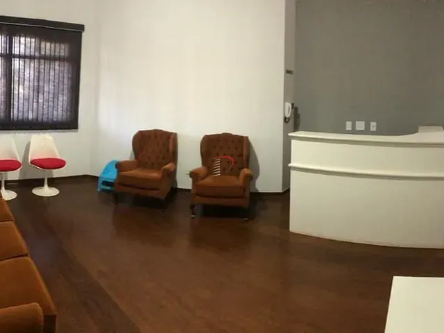 Casa com 1000m² 5 quartos e 6 banheiros, à venda, no bairro Colina Verde em Londrina