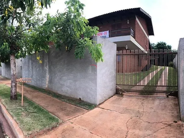 Casa com 1000m² 5 quartos e 6 banheiros, à venda, no bairro Colina Verde em Londrina