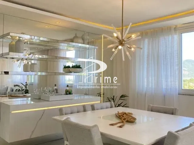 Casa com 450m² 3 quartos e 4 banheiros, para alugar, no bairro Camboinhas em Niterói