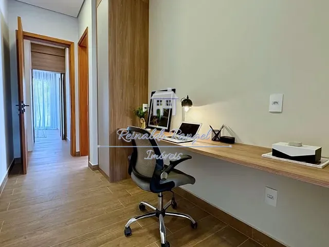 Casa com 700m² 4 quartos e 6 banheiros, à venda, no bairro Campos de Santo Antônio em Itu
