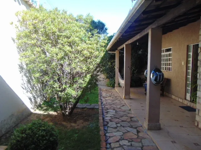 Casa com 337m², à venda, no bairro Trevo em Belo Horizonte