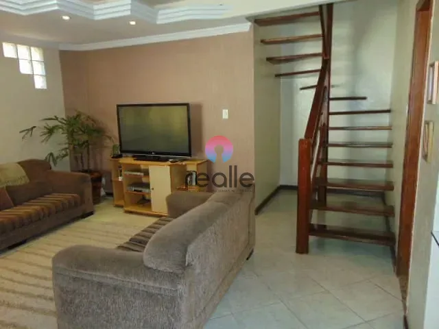 Casa com 337m², à venda, no bairro Trevo em Belo Horizonte