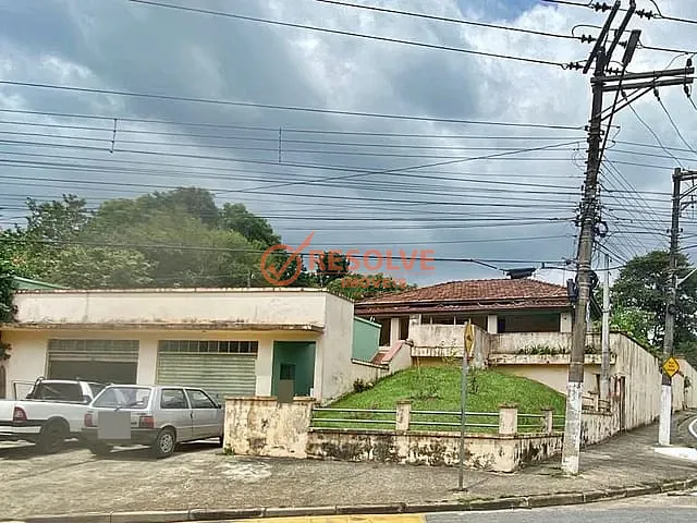 Casa com 1010m², à venda, no bairro Instituto do Alcool em Guararema