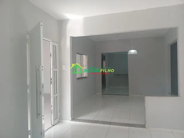 Casa com 180m² 3 quartos e 2 banheiros, à venda, no bairro Mocambinho em Teresina