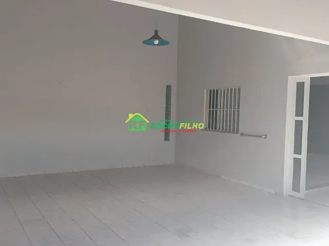 Casa com 180m² 3 quartos e 2 banheiros, à venda, no bairro Mocambinho em Teresina