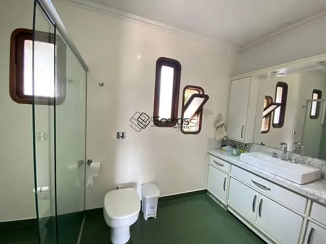 Casa com 420m² 5 quartos e 3 banheiros, à venda, no bairro Centro em Ijuí