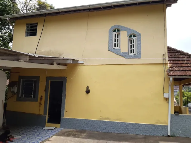 Casa 3 quartos e 1 banheiro, à venda, no bairro Simeria em Petrópolis