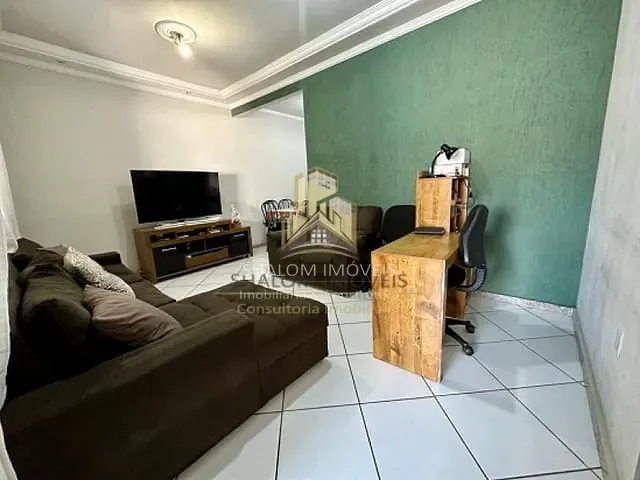 Casa com 138m² 3 quartos e 2 banheiros, à venda, no bairro Parque Xangri-La em Contagem