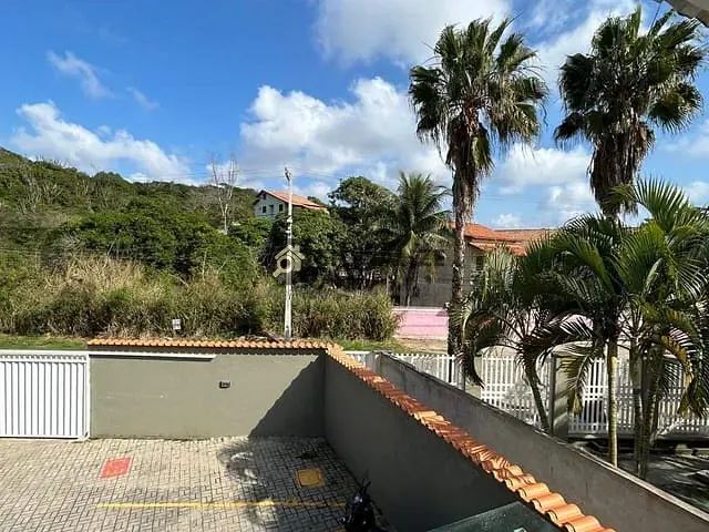 Casa 2 quartos e 2 banheiros, à venda ou para alugar, no bairro Ogiva em Cabo Frio