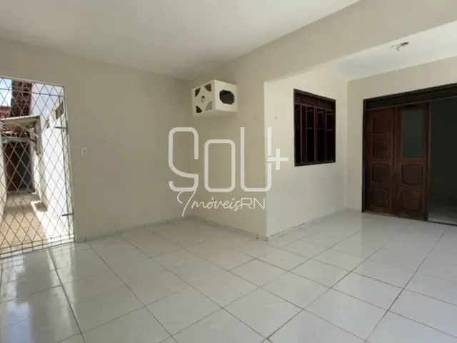 Casa com 180m² 3 quartos e 3 banheiros, à venda, no bairro Cidade da Esperança em Natal