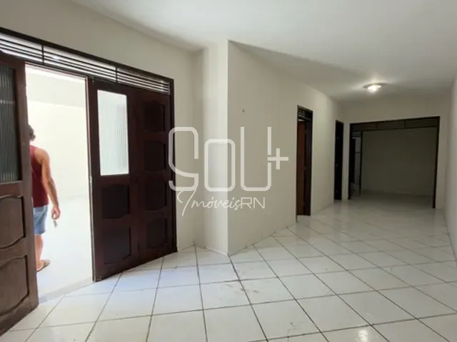 Casa com 180m² 3 quartos e 3 banheiros, à venda, no bairro Cidade da Esperança em Natal