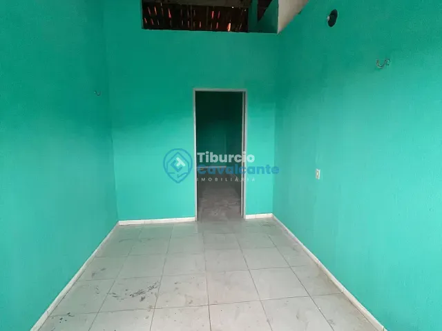 Casa 2 quartos e 1 banheiro, para alugar, no bairro Santos Dumont em Maranguape