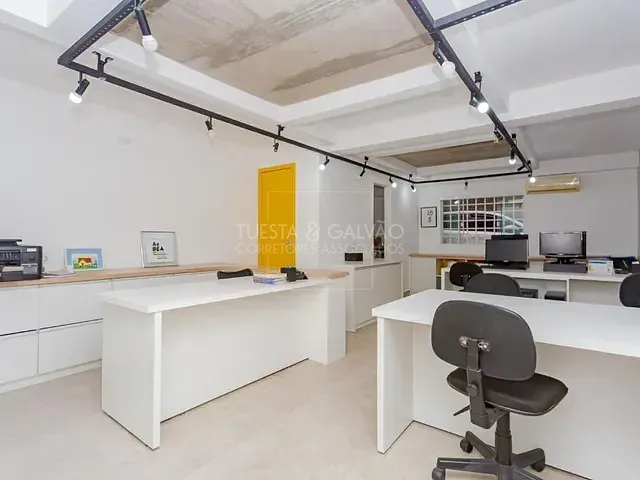 Casa com 189m² 3 quartos e 5 banheiros, à venda, no bairro Cajuru em Curitiba