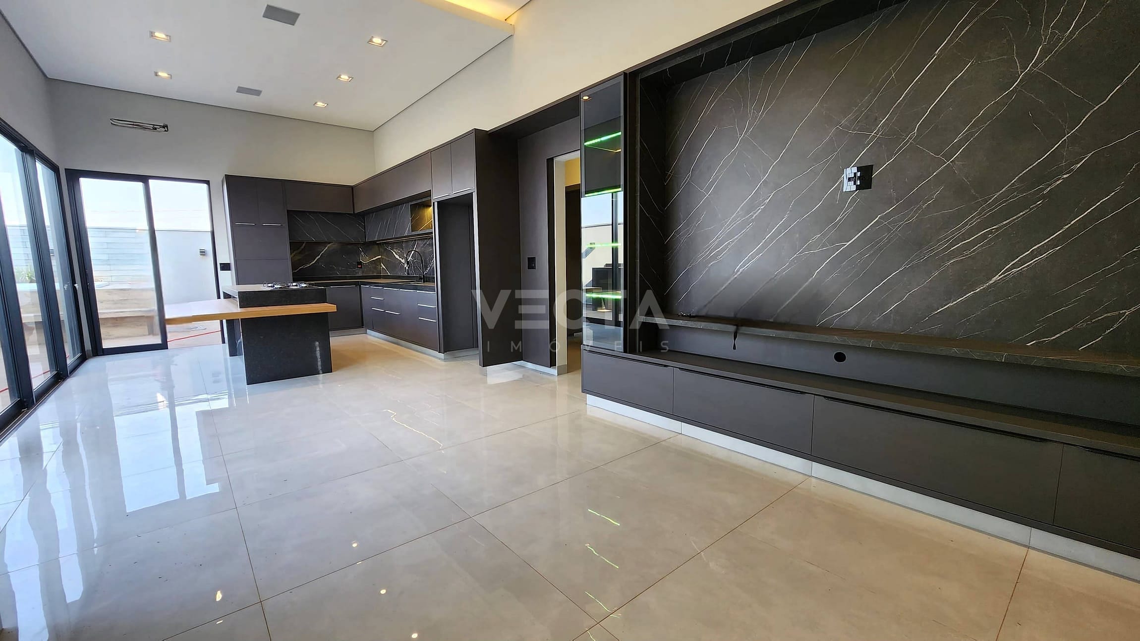 Casa à venda com 3 quartos, 160m² - Foto 4