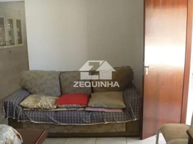 Casa com 235m² 4 quartos e 2 banheiros, à venda, no bairro Jardim D´abril em Osasco