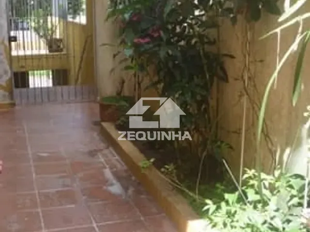 Casa com 235m² 4 quartos e 2 banheiros, à venda, no bairro Jardim D´abril em Osasco