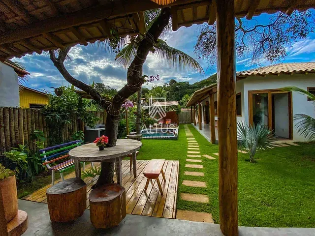 Casa 4 quartos e 1 banheiro, à venda, no bairro Trancoso em Porto Seguro