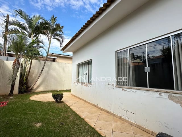 Casa com 505m² 3 quartos e 2 banheiros, à venda, no bairro Vila Martins em Apucarana