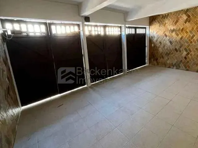 Casa 4 quartos e 3 banheiros, à venda, no bairro Jardim Amalia em Volta Redonda