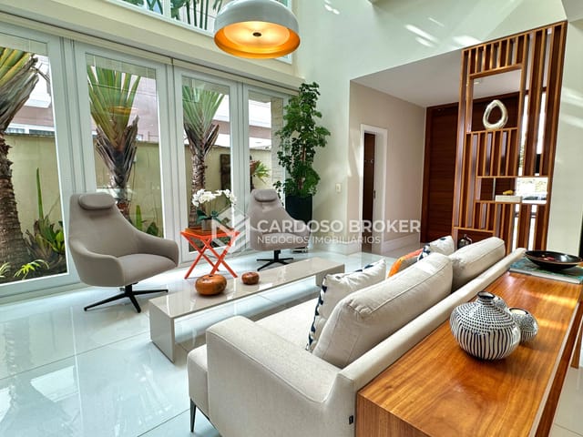 Casa com 420m² 4 quartos e 8 banheiros, à venda, no bairro Tamboré em Santana de Parnaíba