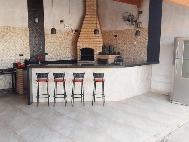 Casa com 258m² 2 quartos e 2 banheiros, à venda, no bairro Novo Horizonte em Piracicaba