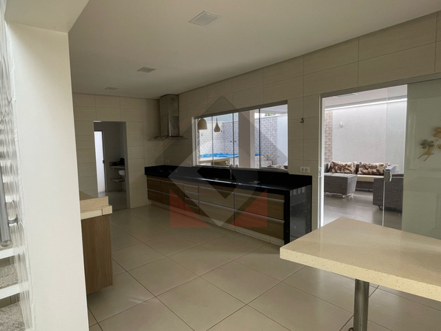 Casa 3 quartos e 4 banheiros, à venda ou para alugar, no bairro Belo Horizonte em Marabá