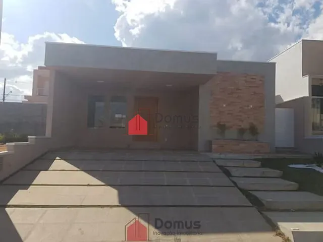 Casa à venda, no bairro Campo Alegre em Pindamonhangaba