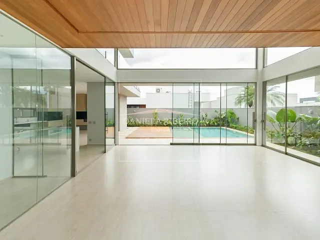 Casa com 501m² 4 quartos e 6 banheiros, à venda, no bairro Recanto do Salto em Londrina