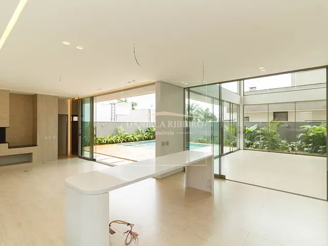 Casa com 501m² 4 quartos e 6 banheiros, à venda, no bairro Recanto do Salto em Londrina