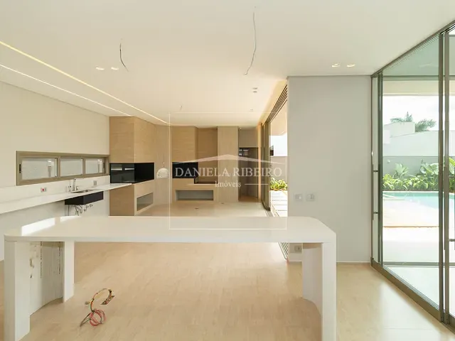 Casa com 501m² 4 quartos e 6 banheiros, à venda, no bairro Recanto do Salto em Londrina