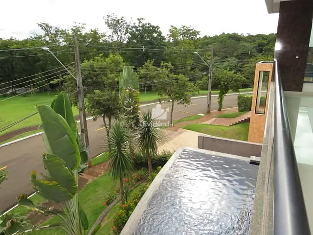 Casa com 600m² 4 quartos e 6 banheiros, à venda, no bairro Esperança em Londrina