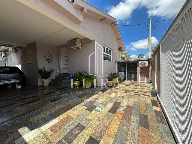 Casa 3 quartos e 3 banheiros, à venda, no bairro Centro em Americana
