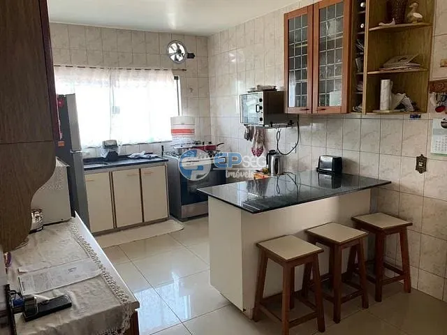 Casa com 487m² 4 quartos e 5 banheiros, à venda, no bairro Vila Oliveira em Rolândia