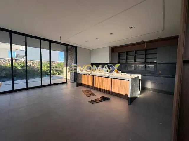 Casa 4 quartos e 5 banheiros, à venda, no bairro Jardim Colombo em Itapetininga
