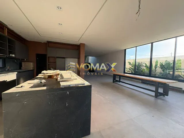 Casa 4 quartos e 5 banheiros, à venda, no bairro Jardim Colombo em Itapetininga