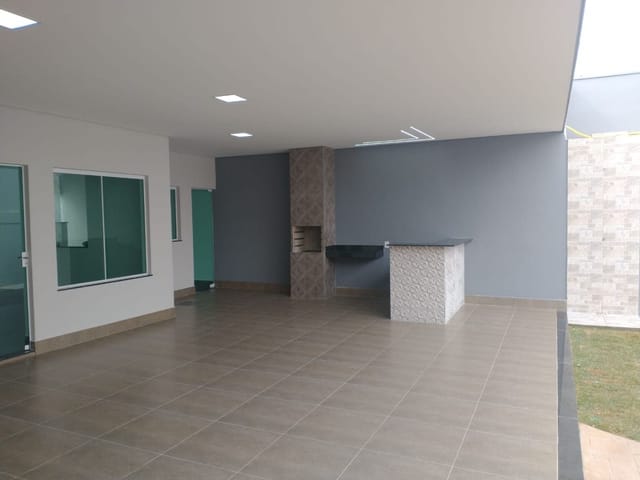 Casa com 250m² 3 quartos e 2 banheiros, à venda, no bairro Jardim Cândido Bertini em Santa Bárbara D'Oeste