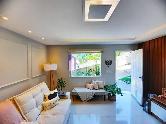 Casa com 120m² 2 quartos e 2 banheiros, à venda ou para alugar, no bairro Serra Grande em Niterói