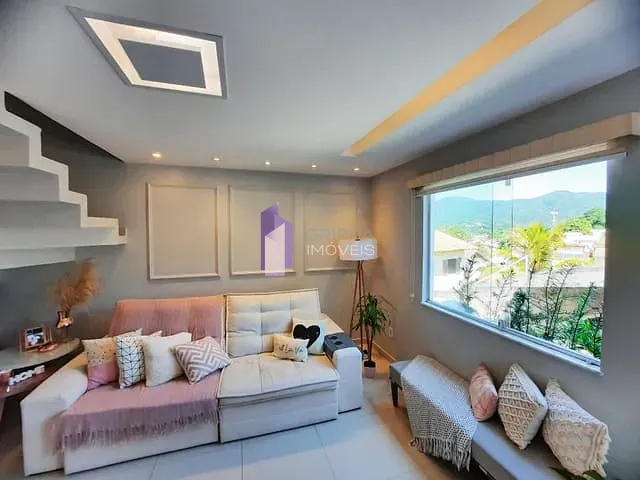 Casa com 120m² 2 quartos e 2 banheiros, à venda ou para alugar, no bairro Serra Grande em Niterói