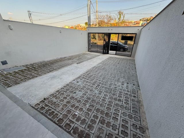 Casa 2 quartos e 1 banheiro, à venda, no bairro Vale das Amendoeiras em Contagem