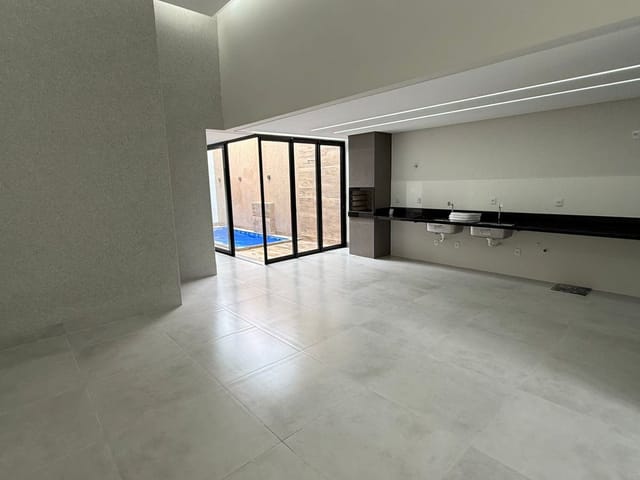 Casa com 210m² 3 quartos e 4 banheiros, à venda, no bairro Jardim Atlântico em Goiânia