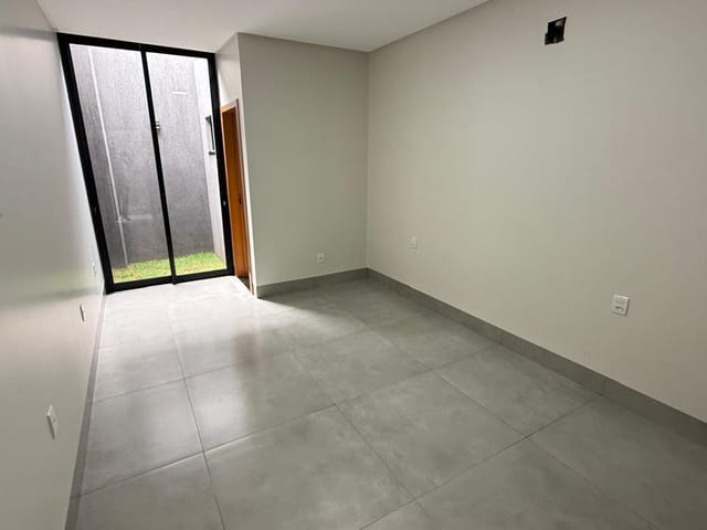 Casa com 210m² 3 quartos e 4 banheiros, à venda, no bairro Jardim Atlântico em Goiânia