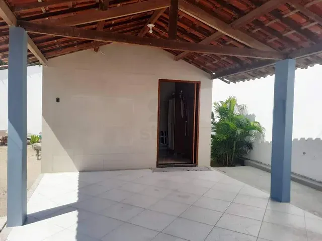 Casa 3 quartos e 2 banheiros, à venda, no bairro Centenário em Paulo Afonso