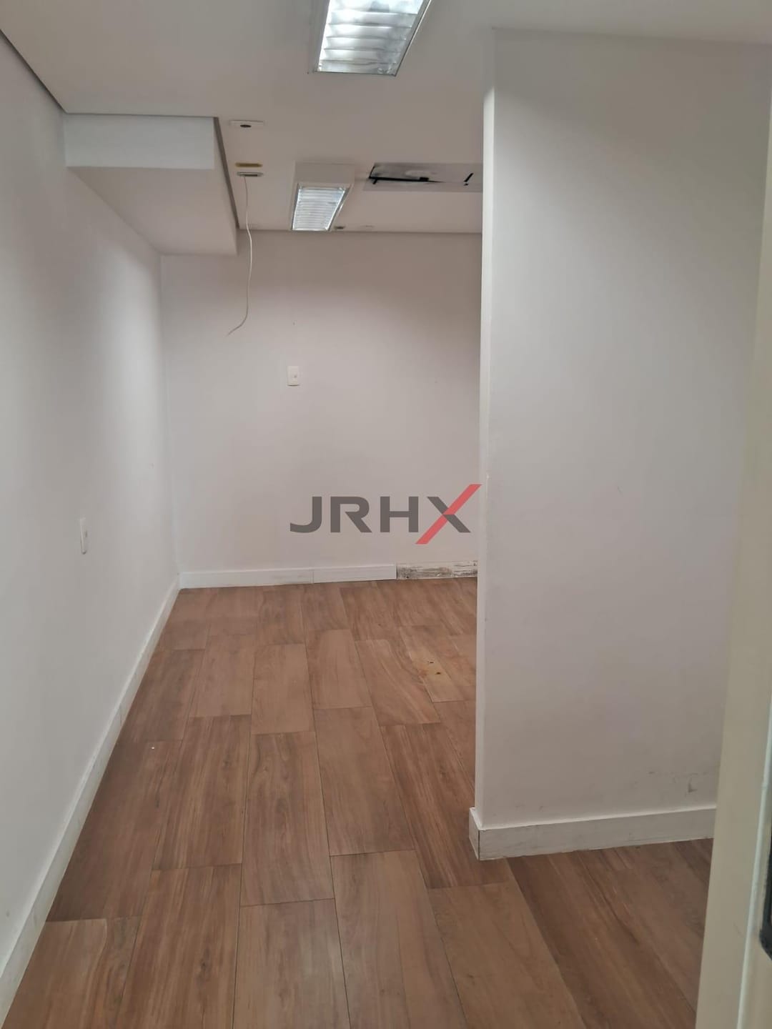 Casa à venda e aluguel com 1 quarto, 400m² - Foto 13