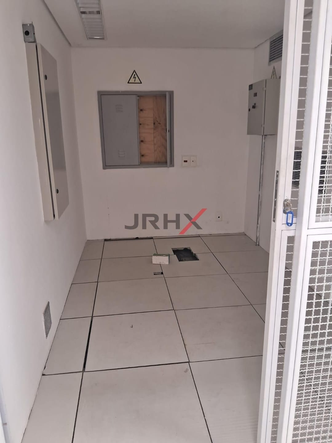 Casa à venda e aluguel com 1 quarto, 400m² - Foto 23