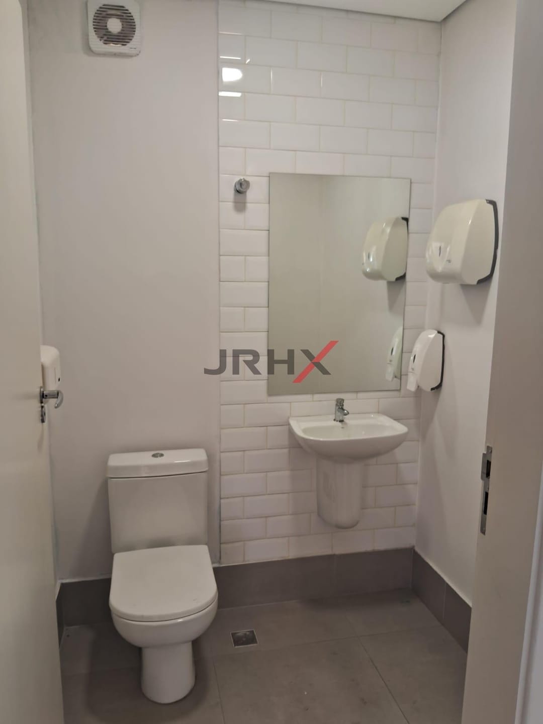 Casa à venda e aluguel com 1 quarto, 400m² - Foto 31