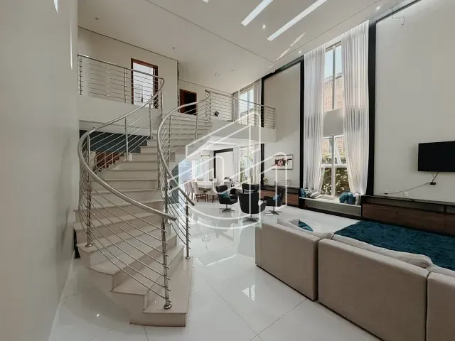 Casa 4 quartos e 6 banheiros, à venda, no bairro Parque Verde em Belém